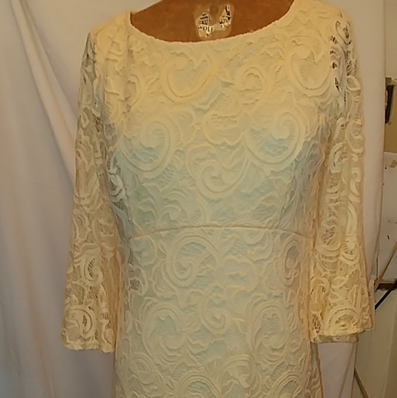 Lacy little yellow dress! - Picture 6 of 11